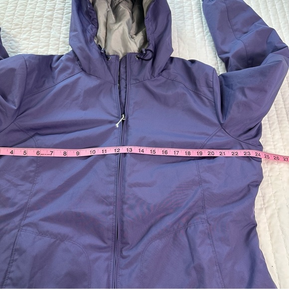 Eddie Bauer Women's Purple lightweight Water Repellent Ski Jacket - Picture 3 of 16
